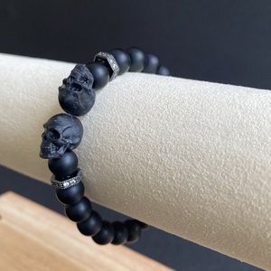 Matte Onyx Skull Bead Bracelet with Hex Beads